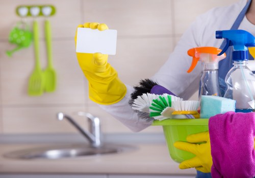 Accessible oven cleaning website content for Canary Wharf