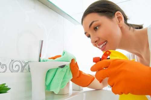 Professional deep cleaning preparation checklist for Canary Wharf customers