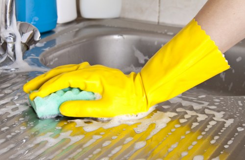 End of tenancy cleaning for a modern flat near South Quay and Canary Wharf
